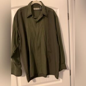 New Step Ladies top.  Size:  M.  Olive color.  Embroidery on the front.  EUC!